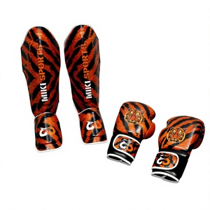 ชุดนวมชกมวยและสนับแข้งลายเสือ Miki Sports หนัง PU น้ำหนักเบา ป้องกันได้ดี สำหรับผู้ใหญ่ ใช้ได้ทุกฤดู - Product Image 1