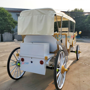 Carruaje Turístico Eléctrico Blanco Estilo Victoriano, Carruaje de Lujo Eléctrico y sin Caballos para Parques y Atracciones - Product Image 4