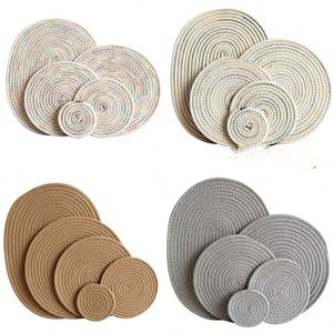 Sous-plat circulaire en corde de coton tressée, style nordique, anti-brûlure et isolant thermique, pour la maison et les mariages, compatible avec les pots, tasses et assiettes, et les récipients à sable - Product Image 2