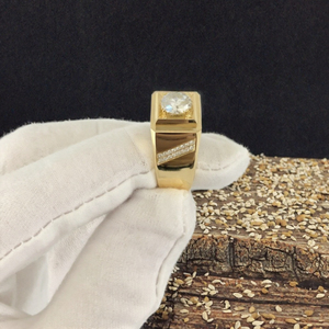 Anillo de Hombre de Plata de Ley 925 con Moissanita de Corte Brillante Redondo y Engaste de Garras, Venta al por Mayor de Joyería para Boda y Compromiso de Husky Factory - Product Image 3