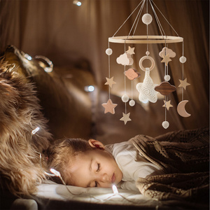 Nouveau <span class=keywords><strong>mobile</strong></span> islamique pour bébé : Créez vos propres nuages – Nouveau design, jouets suspendus en bois pour berceau, mobiles en crochet pour bébés garçons et filles avec musique - Product Image 6