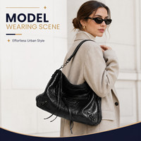 Sac Hobo en Cuir pour Motard, Grande Capacité, Sac à Bandoulière avec Chaîne et Rivets, Personnalisable pour Femmes, Logo OEM ODM, Vente en Gros
