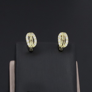 ต่างหูห่วงชุบทอง 14K ประดับเพชรซิร์คอนสำหรับผู้หญิง จาก JXX Wholesale Fashion Charm Jewelry - Product Image 4