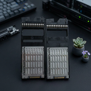 Pemasok Manufaktur Menggunakan 5562826-A DKC-F810I-3R8MGM SFB5G-M3R8SS 3.84TB SAS SSD 2.5 inci untuk Hitachi - Product Image 1