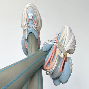 รองเท้าผ้าใบดีไซน์เนอร์ Balmainer สำหรับผู้ชาย แฟชั่นทรงกระสุนอวกาศ รองเท้าทรง Chunky สวมใส่สบาย หรูหรา เหมาะสำหรับผู้ชายและผู้หญิง สไตล์รองเท้าเดิน - Product Image 3