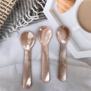 Cuillère à glace en coquillage écologique et légère LVYA, ustensile de table créatif pour caviar, manche court, pour la maison et l'hôtel (vente en gros) - Product Image 2