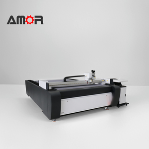 Machine de découpe à couteau oscillant <span class=keywords><strong>AMOR</strong></span> pour matériaux composites en fibre de carbone et fibre de verre - Product Image 2