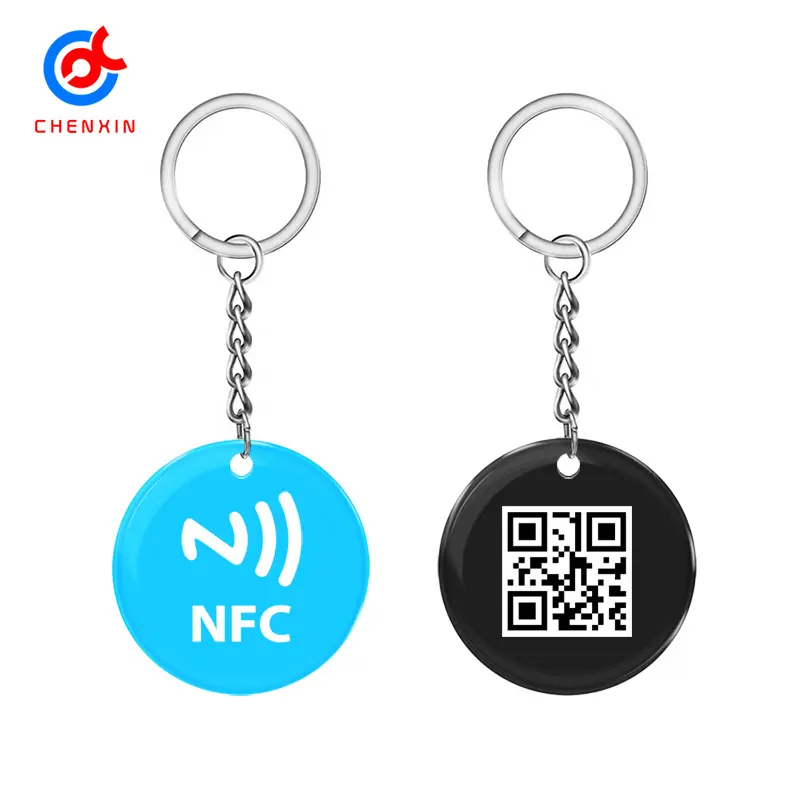 Échantillon gratuit NFC 215 porte-clés époxy 13.56mhz Rfid porte-clés Nfc partage social porte-clés