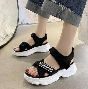 <span class=keywords><strong>Sandalias</strong></span> de deporte al aire libre <span class=keywords><strong>para</strong></span> mujer, zapatos cómodos, <span class=keywords><strong>Sandalias</strong></span> planas de moda <span class=keywords><strong>para</strong></span> chicas <span class=keywords><strong>adolescentes</strong></span> <span class=keywords><strong>para</strong></span> mujer - Product Image 4