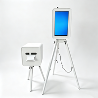 Photomaton en bois blanc avec double écran tactile de 18,5 pouces, station d'impression automatique compatible iPad et DSLR, idéal pour les mariages, les fêtes et la location professionnelle