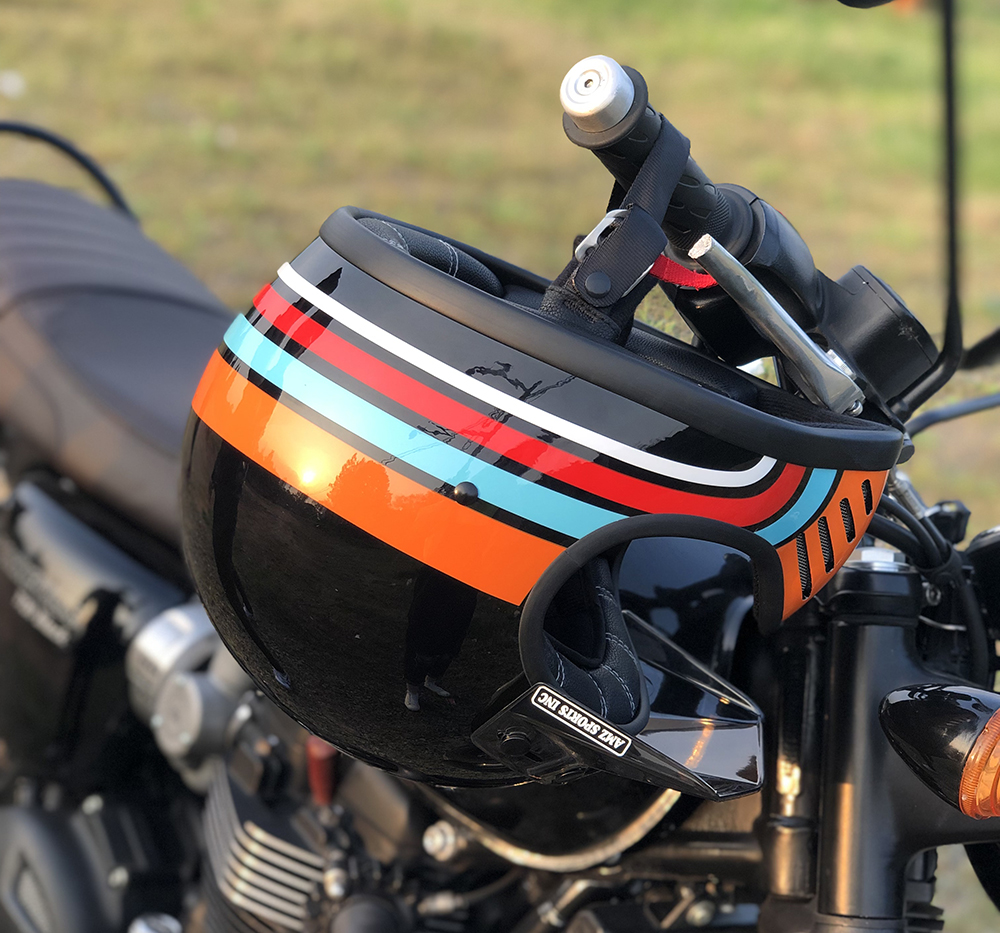 AMZ Retro Full Face Motorcycle Helmet - Fiberglass Shell, DOT Approved, Clear Visor - Sizes M to XXL in Black, Red, Matte Black AMZ Retro Full Face Motorcycle Helmet - Fiberglass Shell, DOT Approved, Clear Visor - Sizes M to XXL in Black, Red, Matte Black