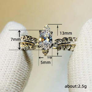 Anillo de Diamantes Corte Marquesa en Oro Blanco Q277, Color G Natural, Anillo de Compromiso Romántico para Mujer - Product Image 5