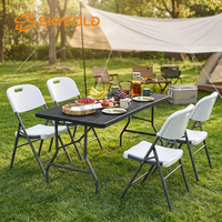 Table pliante portable en plastique robuste de 72 pouces (6 pieds) en rotin marron HDPE, pliable au centre