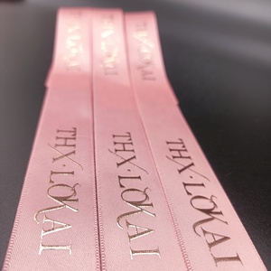 <span class=keywords><strong>Ruban</strong></span> Personnalisé Faible MOQ, <span class=keywords><strong>Ruban</strong></span> de Luxe Or Rose Satin, <span class=keywords><strong>Ruban</strong></span> Gros-Grain, Logo en Feuille d'Or <span class=keywords><strong>pour</strong></span> Emballage <span class=keywords><strong>Cadeau</strong></span> - Product Image 2