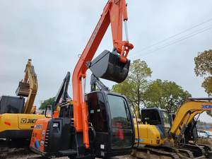 Importation d'excavatrice sur chenilles diesel HITACHI ZX 70 d'occasion d'origine de 7 tonnes en excellent état de fonctionnement Prix bas en vente - Product Image 3