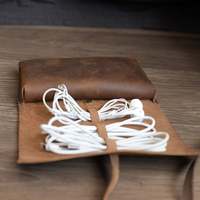 Enrouleur de câble en cuir avec logo personnalisé, étui organisateur, support de téléphone technique avec bouton laser, conception de sac de chargeur d'écouteur personnalisable