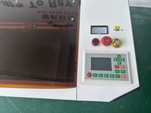 China Laser Factory 600*400mm CO2 Laser Engraving <b>Machine</b> Low Cost Laser Cutter for Crafts Making 6040 CO2 Laser Cutter - Product Image 2