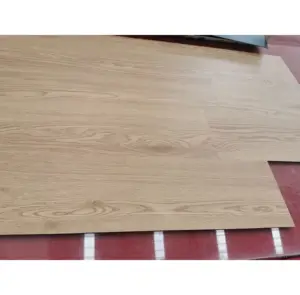 Hot Selling Vinyl Plank Floor Uv Coating Eenvoudige Kleur Pvc Plastic Tegel