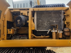 Excavatrices sur chenilles d'occasion CAT330D CAT329D de bonne qualité à vendre, fabrication japonaise, faible nombre d'heures, zéro défaut, zéro fuite d'huile, prêtes en stock - Product Image 6