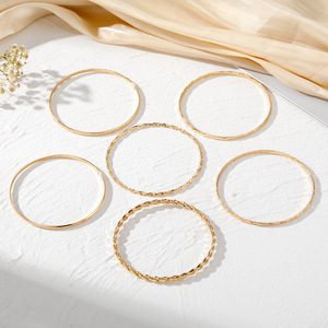 6 pezzi Trendy braccialetti placcati oro in lega di zinco liscio Punk Set all'ingrosso bracciale impilato braccialetti multistrato - Product Image 2