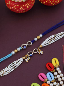 Conjunto de Pulseras Rakhi con Cuentas de Perlas para Hermano, Festival Raksha Bandhan, Colección de Regalos Étnicos Tradicionales Indios Hechos a Mano por Diseñadores - Product Image 3