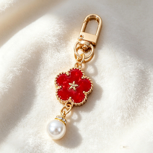Elegant White Enamel Clover Pearl Keychain Gold Swivel Snap Hook Luxury Style Handbag Charm Fashion <b>Key</b> Decor For Ladies Gift - Product Image 3