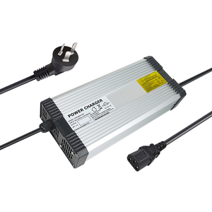 <span class=keywords><strong>Chargeur</strong></span> de <span class=keywords><strong>batterie</strong></span> en aluminium DC/AC 12,6 V 30 A personnalisable pour YZ800, pour véhicules électriques, motos, voiturettes de golf, avec protection OTP/OVP pour batteries au lithium - Product Image 1