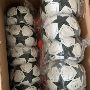Toprate calidad probada seguridad estándar OEM tamaño 5 balón de fútbol estilo moderno diseño de moda patrón de bloque colorido llama estrella - Product Image 6