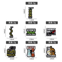 Broche créative en alliage émaillé de laboratoire, motif géométrique d'éléments chimiques, style dessin animé, pour étudiants, décoration scientifique, personnalité