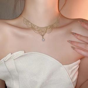 Collier en dentelle avec chaîne de clavicule en perles d'eau douce naturelles plaqué or 14 carats, design rétro de luxe, style palais, mode superposée, soirée - Product Image 4