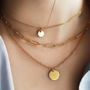 Collier délicat en acier inoxydable, chaîne à trois couches, avec pendentif en cercle, plaqué or 18k - Product Image 2