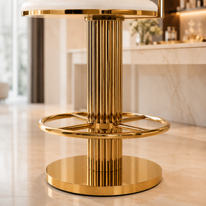 <span class=keywords><strong>Tabouret</strong></span> <span class=keywords><strong>de</strong></span> <span class=keywords><strong>bar</strong></span> <span class=keywords><strong>de</strong></span> luxe moderne en velours <span class=keywords><strong>blanc</strong></span> avec base en métal doré cannelé <span class=keywords><strong>et</strong></span> dossier bas pour salon, vente en gros - Product Image 4