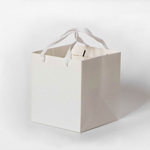 Recycled Kraft Paper <strong>Bag</strong> in Brown Black White Big Size Square <strong>Pizza</strong> Flowers Carry <strong>Bag</strong> for Cake Boxes UV Coating Matt Lamination - Product Image 3