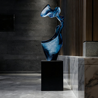 Sculpture en résine pour décoration intérieure, prix d'usine, grande taille, forme unique, art moderne, cadeau artistique pour les fêtes, sculpture au sol