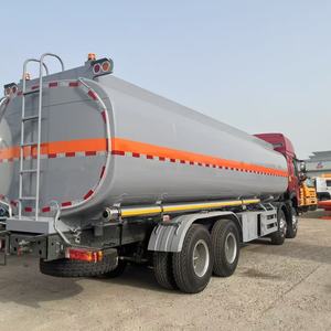 شاحنة صهريج مستعملة متينة سعة 10000 لتر لنقل الزيت والوقود والديزل والبنزين والغاز الطبيعي المضغوط والغاز البترولي المسال للبيع - Product Image 1