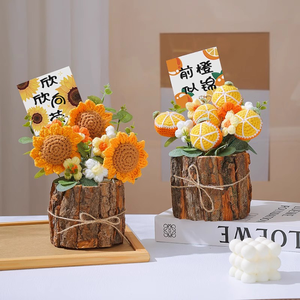 Ramo <span class=keywords><strong>de</strong></span> Girasoles y Rosas <span class=keywords><strong>de</strong></span> Lana Tejida a Mano al por Mayor <span class=keywords><strong>de</strong></span> Fábrica, Decoración para el Día del Maestro, Regalo para Maestros, Maceta <span class=keywords><strong>de</strong></span> Ganchillo - Product Image 3