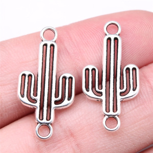 Conector de <span class=keywords><strong>cactus</strong></span> Saguaro calado 26x13mm de aleación de zinc en plata envejecida, con dos bucles, para tobillera estilo bohemio del desierto - Product Image 1