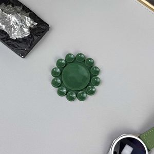 Soporte Creativo para Teléfono Celular con Forma de Girasol, Ventosa de Silicona, Soporte de Succión para Vidrio, Soporte Antideslizante con Adhesivo Trasero - Product Image 6