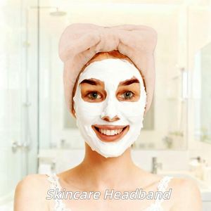 Ensemble de spa 7 pièces en flanelle douce : Bandeau, bracelet, serviette de cheveux, accessoires de soin de la peau, coiffe élégante pour maquillage, cadeau pour femme - Product Image 4