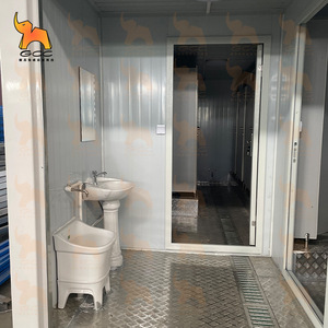 Conteneur de toilettes mobiles GCC, toilettes portables, design industriel durable pour utilisation sur chantier - Product Image 1
