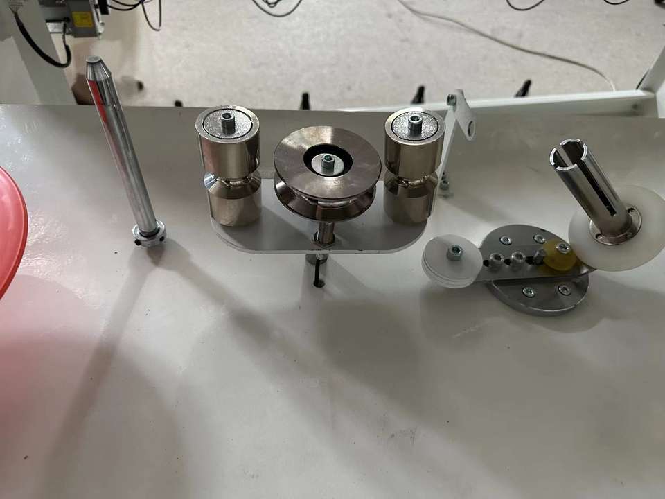 One Spindle Bobbin Winding Machine for Efficient Thread Winding