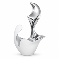 Sculpture abstraite en acier inoxydable, grande statue métallique polie miroir à courbes fluides pour l'extérieur, idéale pour les installations aquatiques modernes