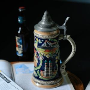 <span class=keywords><strong>Chope</strong></span> à <span class=keywords><strong>bière</strong></span> noire <span class=keywords><strong>allemande</strong></span> gravée sur mesure avec couvercle en métal <span class=keywords><strong>1L</strong></span>, <span class=keywords><strong>chope</strong></span> à <span class=keywords><strong>bière</strong></span> classique pour Bar, fête, Oktoberfest - Product Image 5