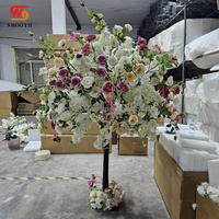 Décoration d'événements de mariage style forêt SMOOTH, centre de table artificiel en herbe verte et fleurs