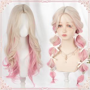 วิกผมยาวหยิกสีชมพูไล่เฉดแพลตตินั่มแบบเต็มศีรษะสำหรับผู้หญิง ยี่ห้อ Slightly Tipsy Peach พร้อมผมหน้าม้าปัดข้าง - Product Image 5
