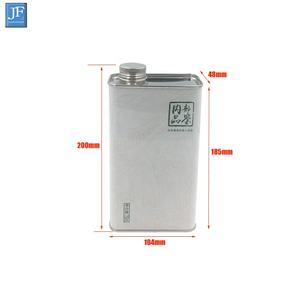 ब्रास-प्रमाणित खाद्य-ग्रेड 304 स्टेनलेस स्टील वाइन टैंक, 150 मिली छोटी वाइन जूग, स्टेनलेस स्टील वाइन की बोतल, पोर्टेबल वाइन सेट - Product Image 4