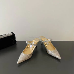 Chaussures JimmysChoos pour femmes, design de marque, en cuir véritable, hauteur 6,5 cm, style classique, chaîne diamantée, demi-mules ornées de cristaux - Product Image 2