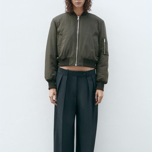 Vente en gros <span class=keywords><strong>de</strong></span> blousons d'aviateur Ma1 pour femmes <span class=keywords><strong>blouson</strong></span> d'aviateur en polyester XS-<span class=keywords><strong>L</strong></span> bicolore à col rond et style court pour femmes - Product Image 3