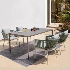 Conjunto de mesa y sillas de ratán para exteriores, 4 plazas, muebles de jardín de estilo contemporáneo, resistentes a la intemperie, juego de comedor para patio. - Product Image 2