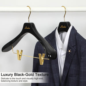 Cintres en <span class=keywords><strong>bois</strong></span> brillant <span class=keywords><strong>de</strong></span> luxe LINDON avec pinces en métal doré, cintre <span class=keywords><strong>de</strong></span> boutique <span class=keywords><strong>de</strong></span> mode, hôtel, <span class=keywords><strong>pour</strong></span> vêtements <span class=keywords><strong>de</strong></span> cérémonie haut <span class=keywords><strong>de</strong></span> gamme - Product Image 2